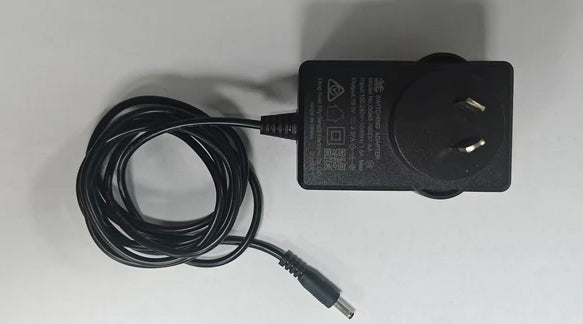MOMENTPLUS Laptop Power Adapter